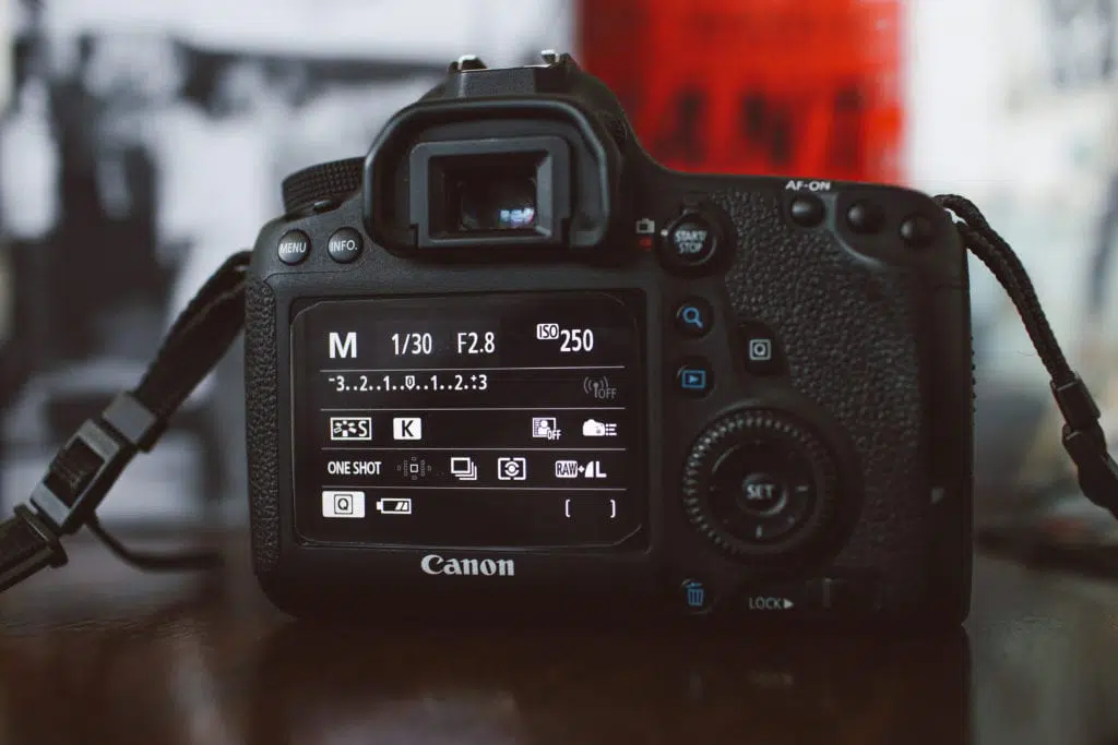 What is a DSLR Camera? The Beginner's Guide 9